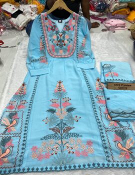 Fabulous Women Kurta Sets